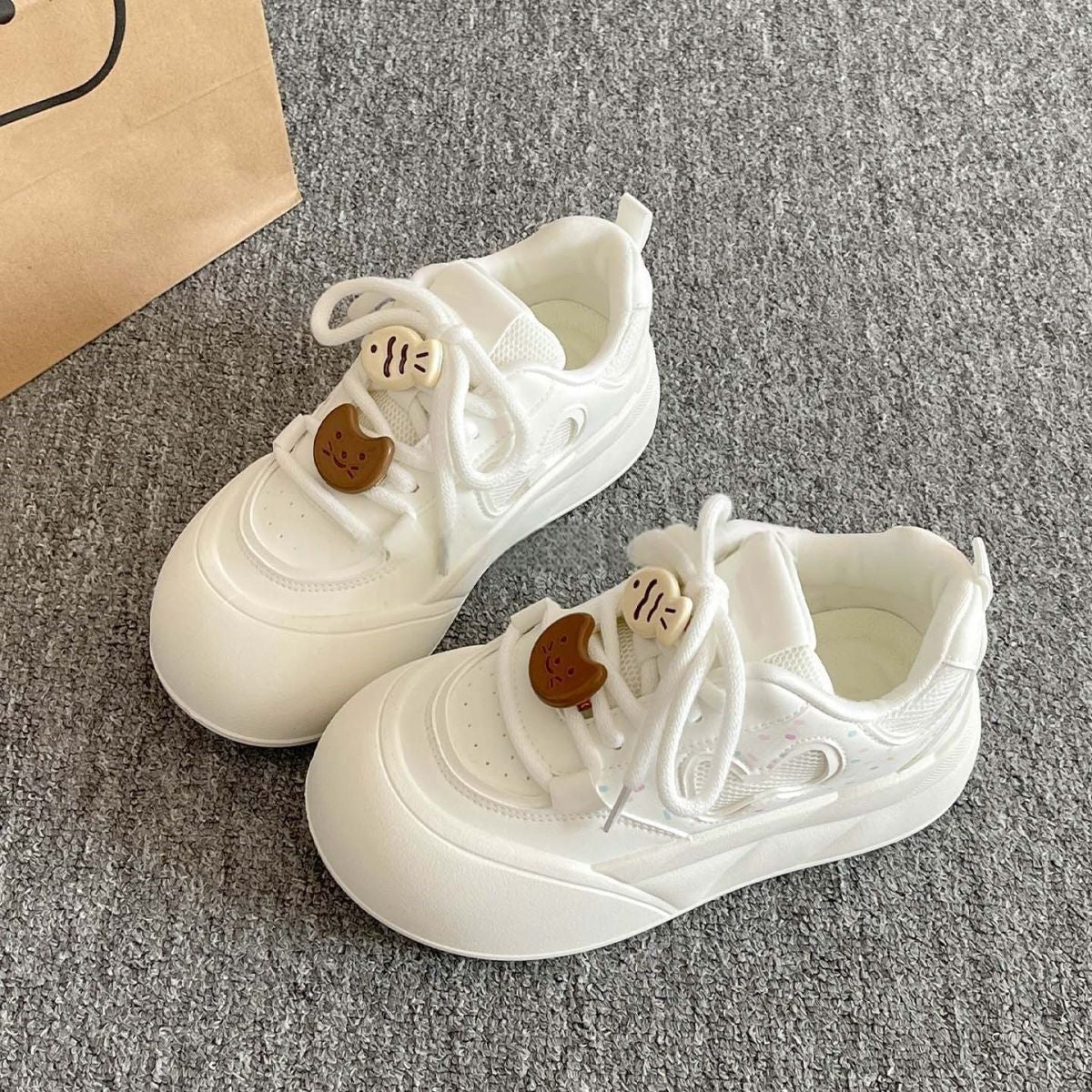 Damen Chunky Sneakers mit verspieltem Design und bequemer Sohle R&B