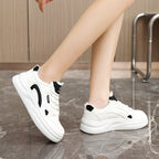 Damen Sportliche Sneakers mit gepolsterter Innensohle und rutschfester Laufsohle R&B