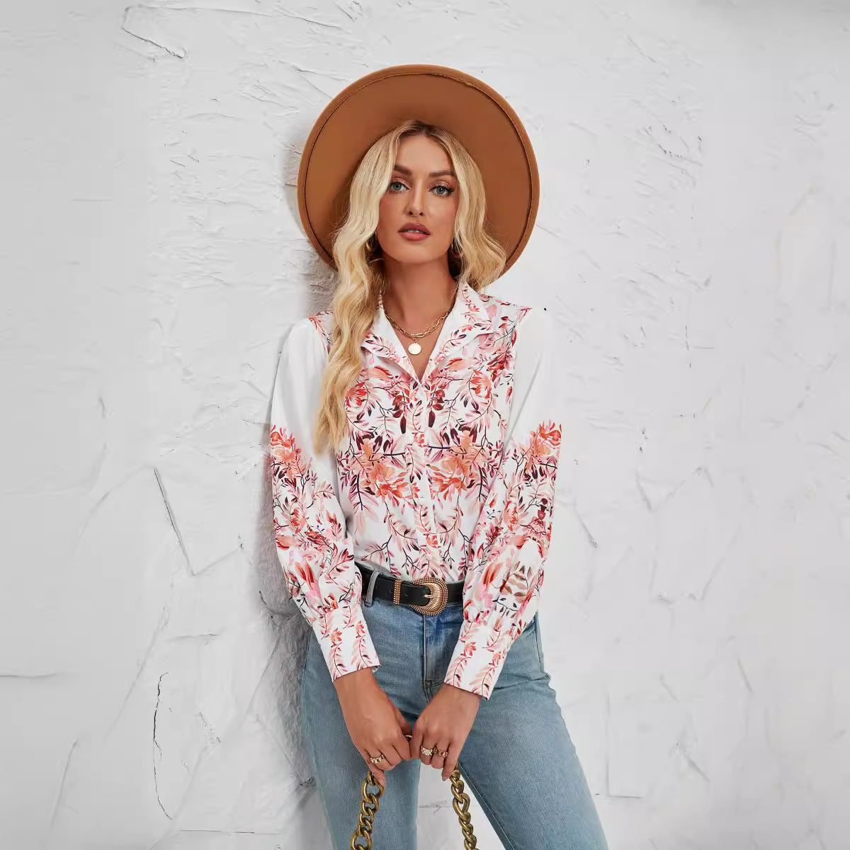 Damen Bluse mit floralen Akzenten und elegantem Knopfleisten-Design R&B