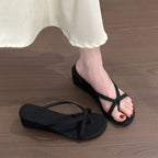 Damen Wedge-Sandalen mit elegantem Riemendesign und komfortablem Fußbett R&B