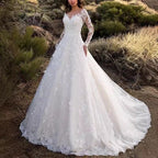 Elegantes Damen Hochzeitskleid mit Spitzenverarbeitung & voluminösem Rock für Hochzeit | R&B