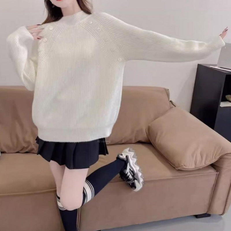 Damen Grobstrickpullover mit modernem Stehkragen und Knopfdetails R&B