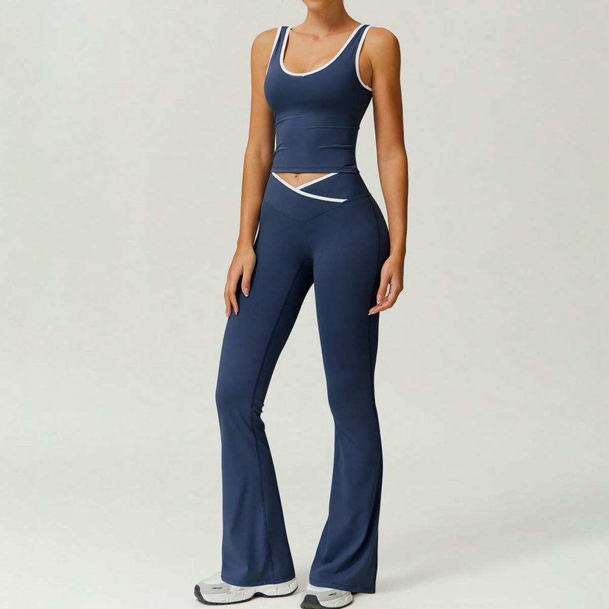 Damen Sportliche Leggings mit modischem Oberteil und innovativem Schnitt R&B