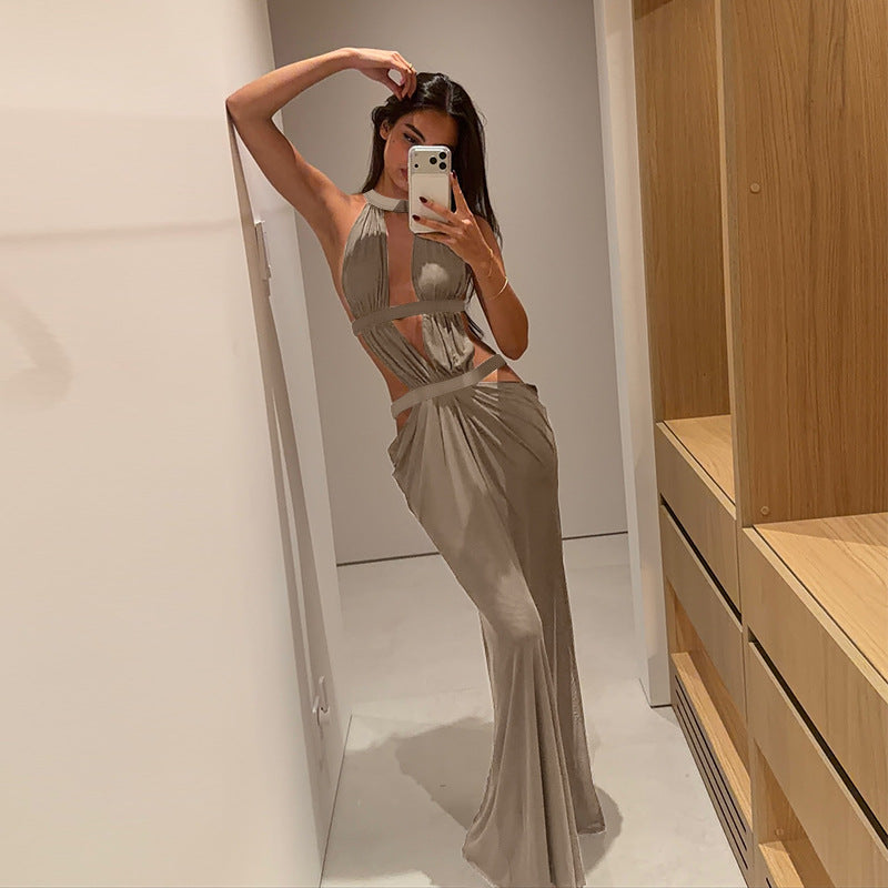 Damen Maxi-Kleid mit raffiniertem Cut-Out-Design und asymmetrischem Saum R&B