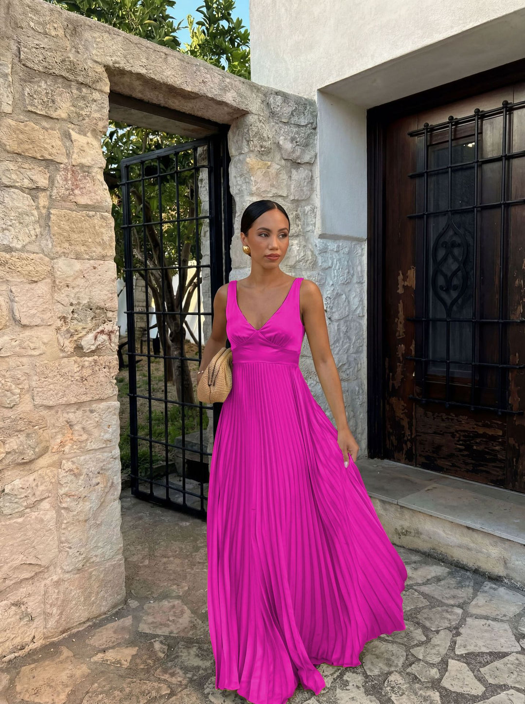 Damen Plisseekleid mit tiefem V-Ausschnitt und eleganter Silhouette R&B