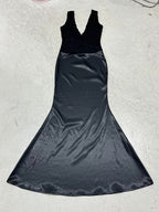 Damen Elegantes Maxikleid mit tiefem V-Ausschnitt und romantischem Spitzenoberteil R&B