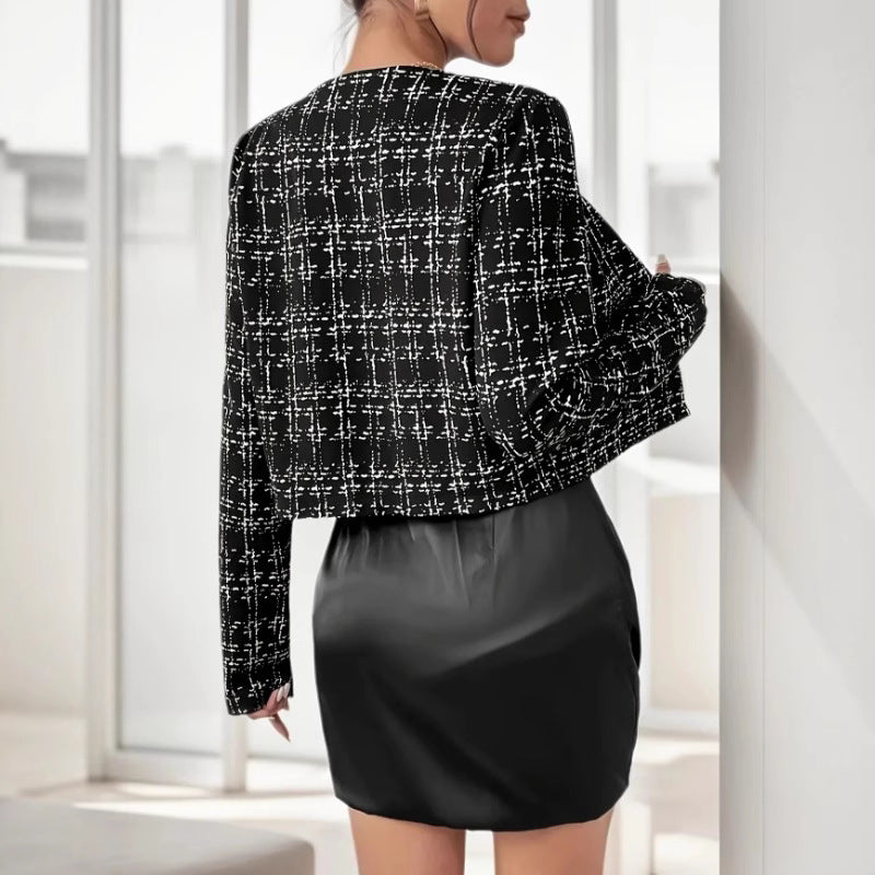 Damen elegante Übergangsjacke mit strukturiertem Muster und goldenen Knöpfen R&B