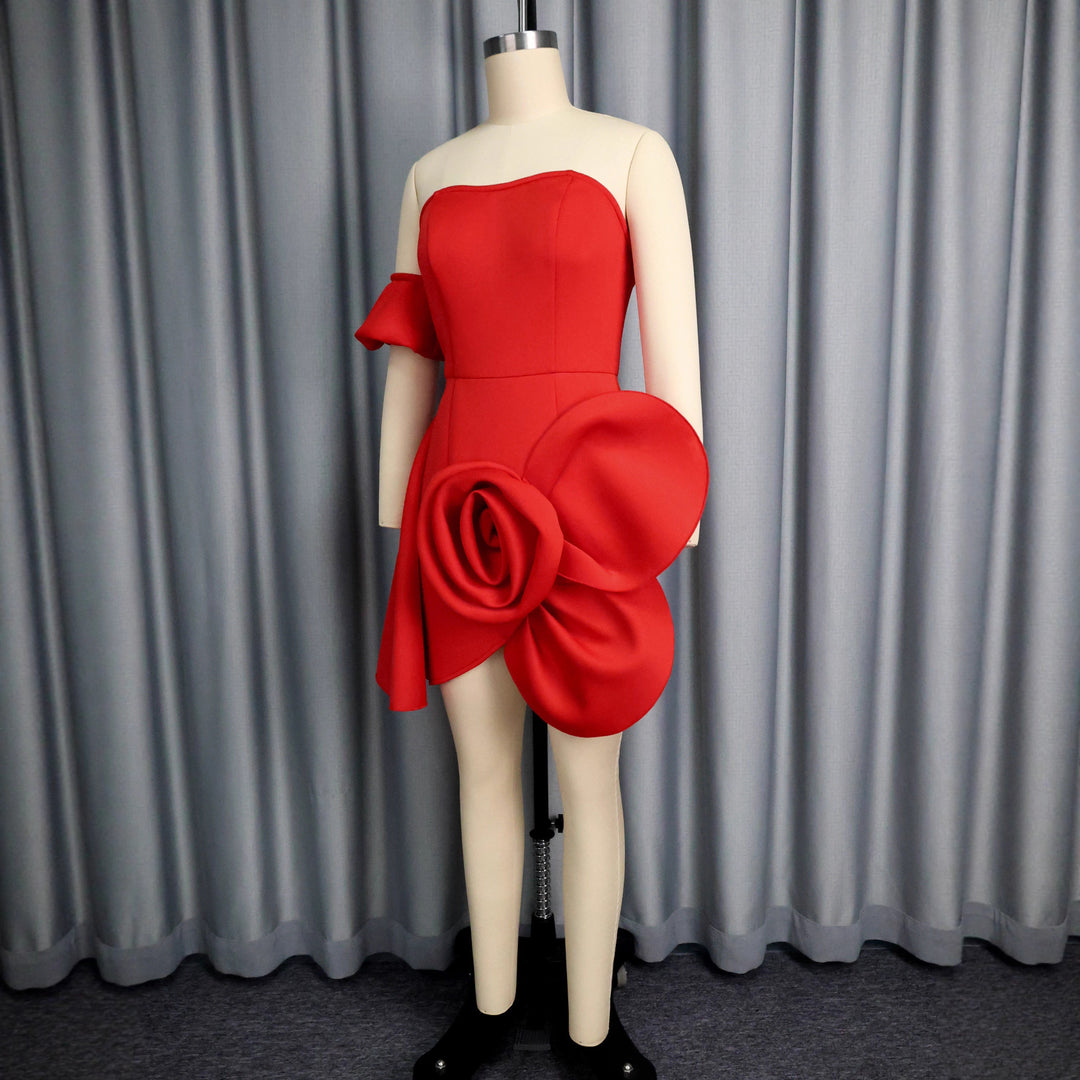 Damen Cocktailkleid mit voluminösem Blumendetail R&B