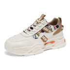 Damen Sportliche Chunky Sneakers mit modernem grafischen Design