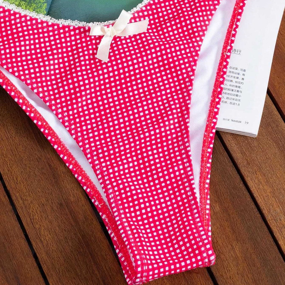 Damen Triangel-Bikini mit gehäkeltem Unterrock