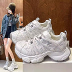 Damen Trendy Sport Sneakers mit innovativem Obermaterial und flexibler Sohle R&B