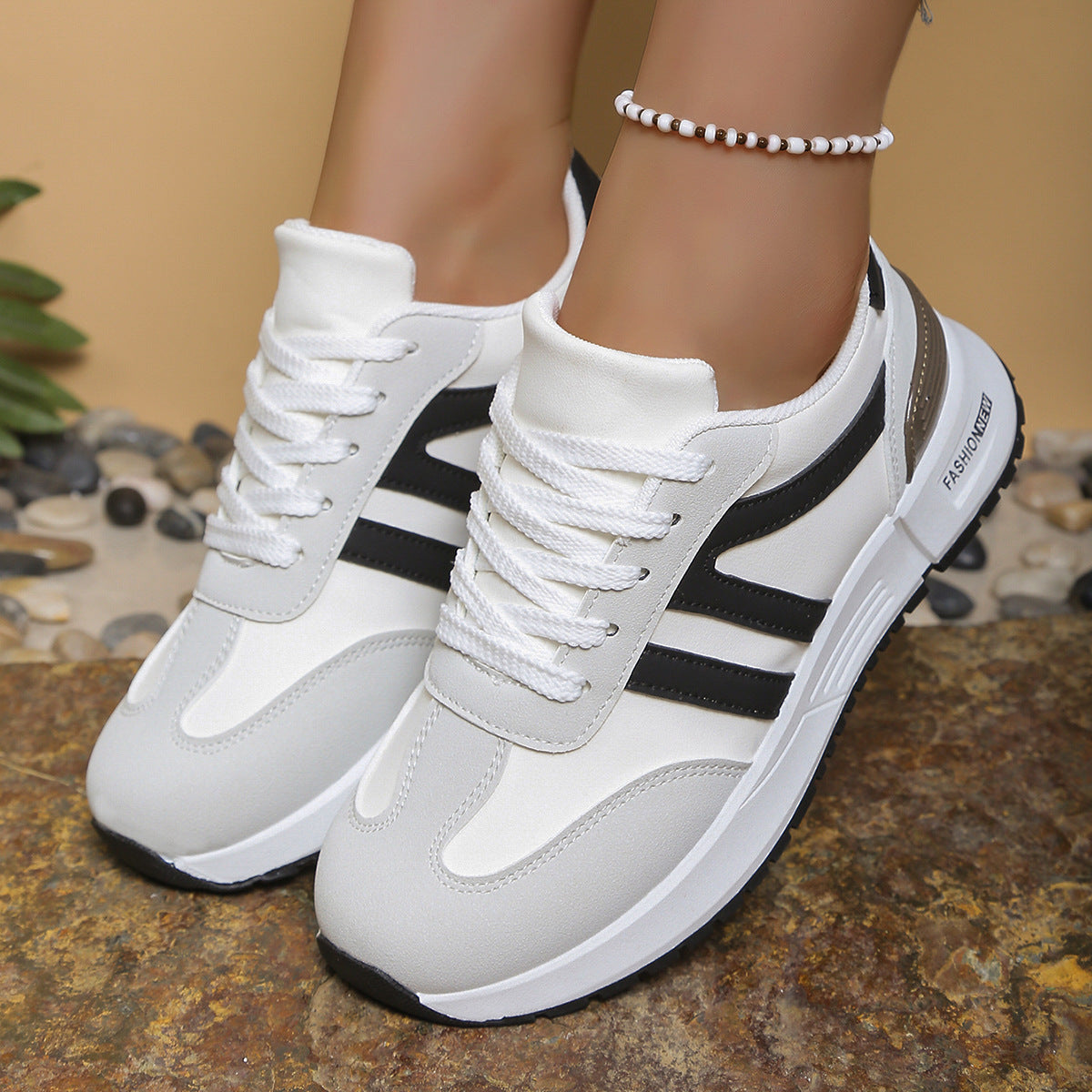 Damen Sportliche Sneakers mit innovativem Design und flexiblem Sohlenprofil R&B