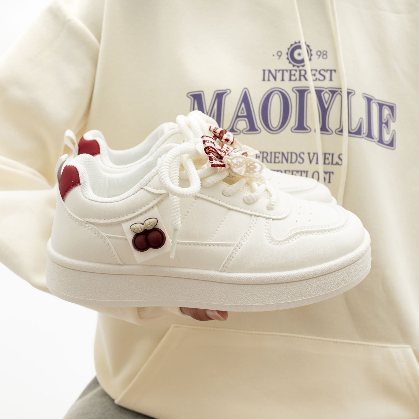 Damen Sneaker mit verspieltem Kirschmotiv und weichem Innenfutter