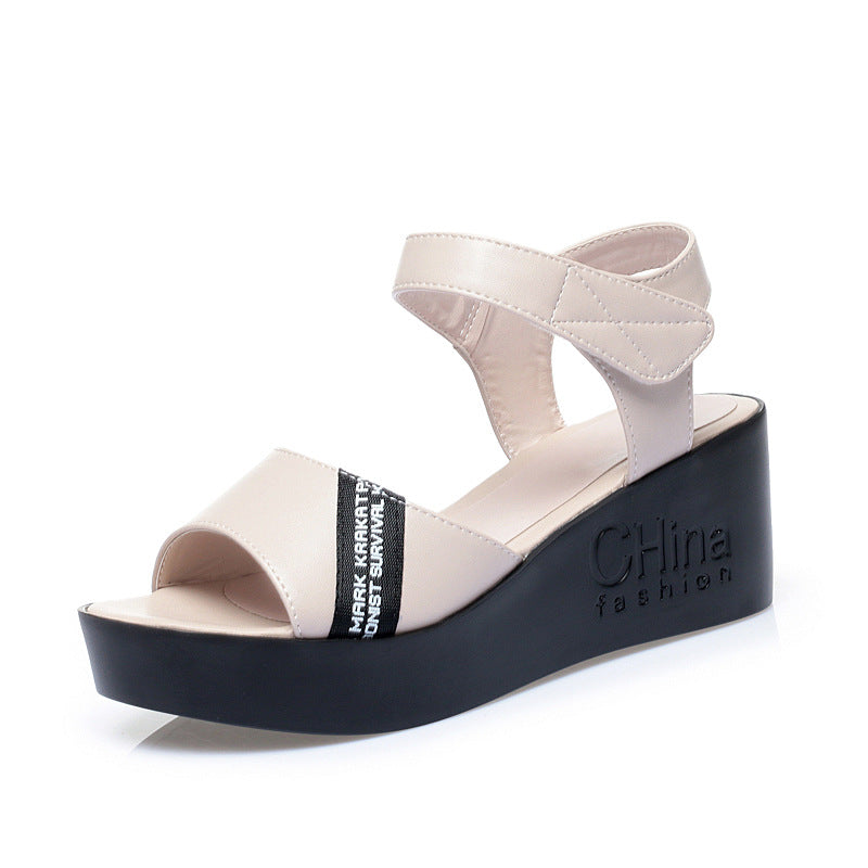 Damen Wedge-Sandaletten mit elegantem Riemendesign und komfortablem Fußbett R&B