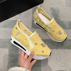 Damen Slip-On Sneakers mit atmungsaktiver Mesh-Oberfläche und elastischem Innenfutter R&B