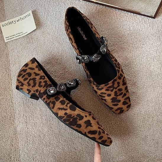 Damen Elegante Ballerina-Shoes mit einzigartigem Leoprint und kreativem Schnallendetail R&B