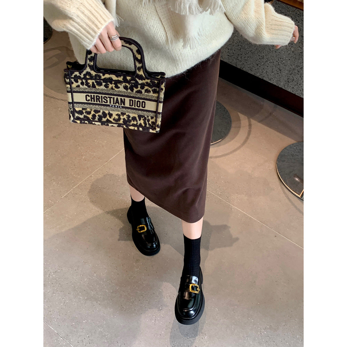 Damen Elegante Loafers mit stabiler Sohle und goldfarbener Schnallenakzent R&B