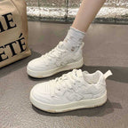 Damen Sneakers im modernen Floral-Design