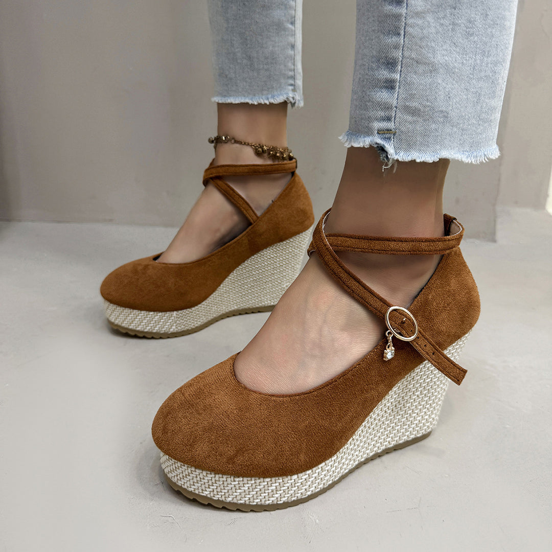 Damen Wedge-Sandaletten mit floralem Design und geschmackvollem Riemen R&B