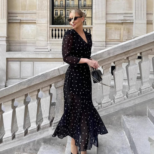Damen Elegantes Maxikleid mit transparenten Punkten und Rüschensaum R&B