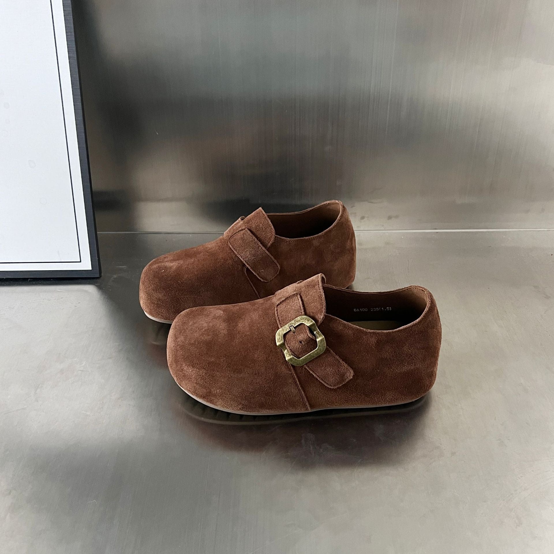 Damen Komfortable Wildleder-Clogs mit modischem Schnallenverschluss R&B