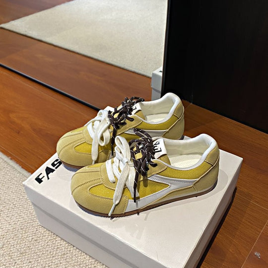 Damen Designer Sneakers mit eleganten Details und komfortabler Sohle R&B