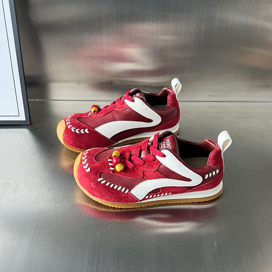 Damen Sportliche Sneakers mit auffälligen Perlenakzenten und hochwertiger Wildleder-Oberfläche R&B