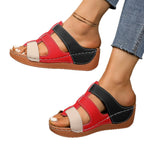 Damen Wedge-Pantoletten mit verstellbarem Riemendesign und gepolsterter Sohle R&B