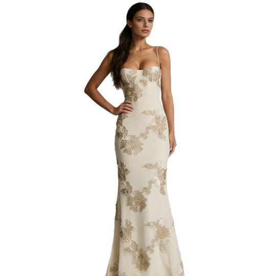 Damen Elegantes Figurbetontes Abendkleid mit floralen Stickereien R&B