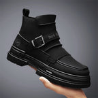 Damen Mid-Cut Stiefel mit robustem Sohlenprofil und verstellbarem Riemen R&B