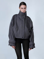 Damen Modische oversized Jacke mit hohem Kragen und dekorativen Knopfdetails R&B