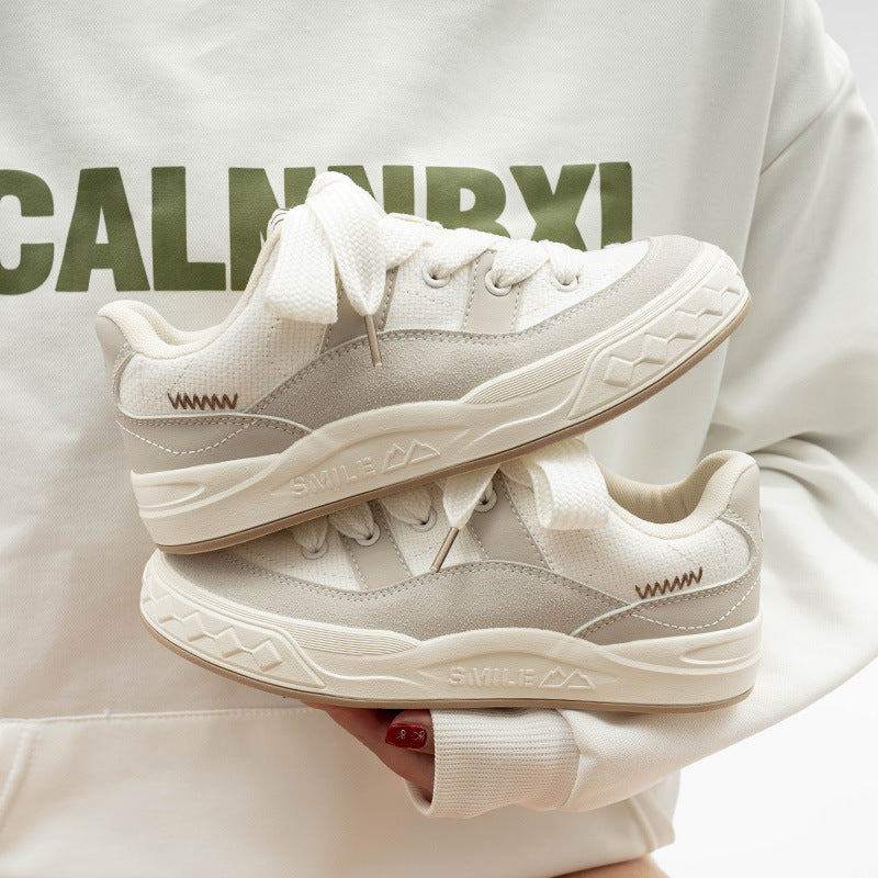 Damen Sportliche Sneakers mit innovativer Oberflächenstruktur und gepolsterter Sohle R&B