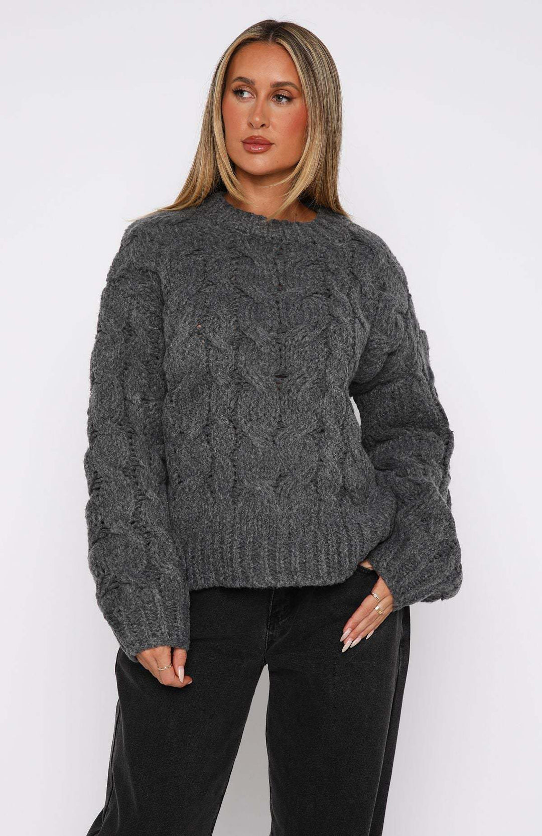 Damen Grobstrickpullover mit modernem Zopfmuster und lässigem Schnitt R&B
