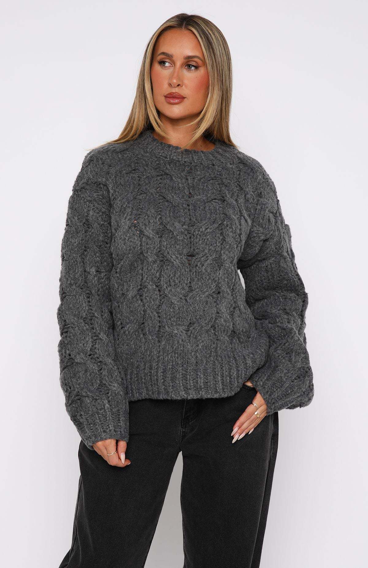 Damen Grobstrickpullover mit modernem Zopfmuster und lässigem Schnitt R&B