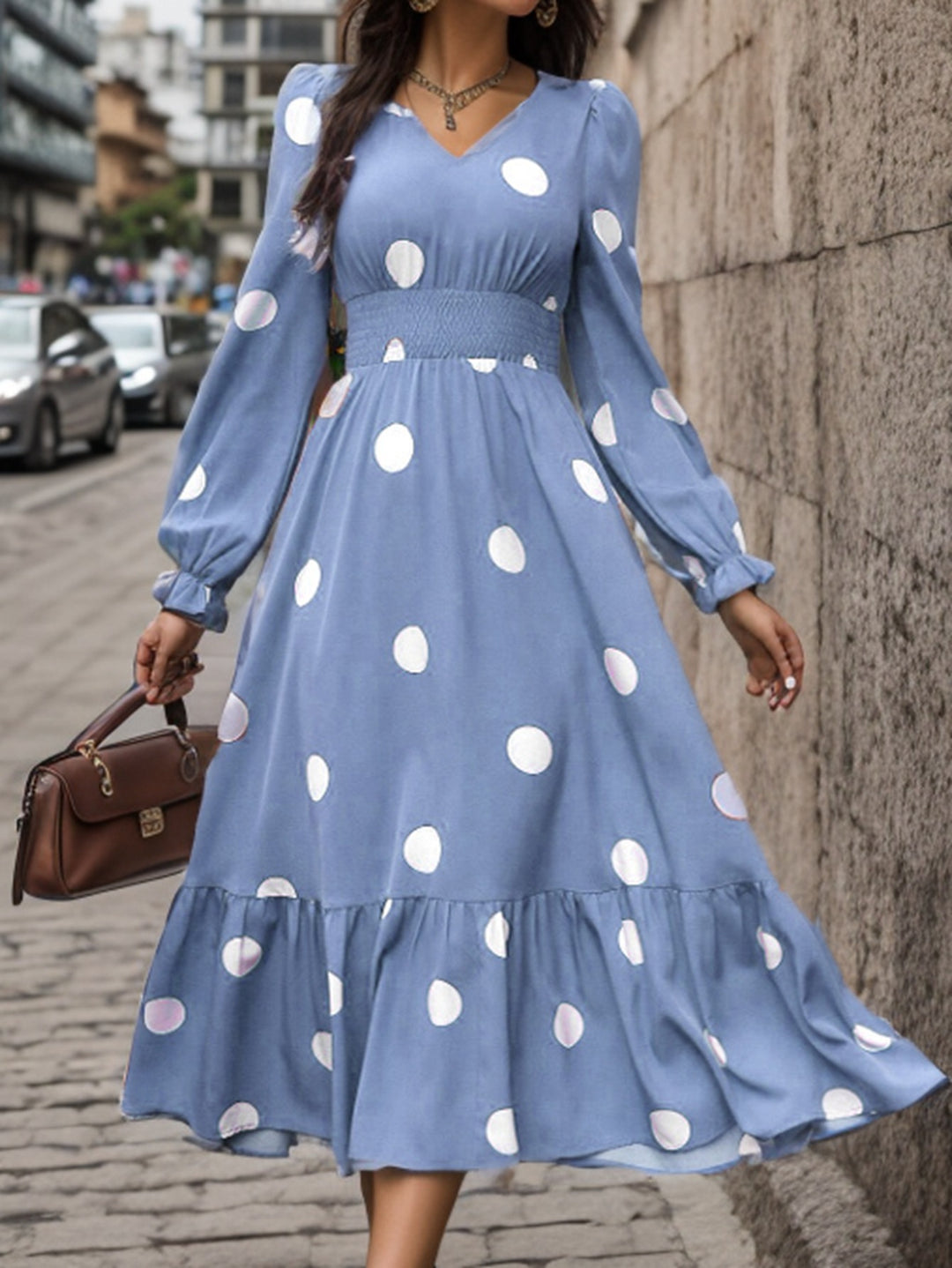 Damen Elegantes Maxi-Kleid mit modischem Punkte-Design und Taillenbetonung R&B