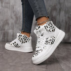 Damen Sneaker mit modischem Leopardenmuster und hoher Sohle