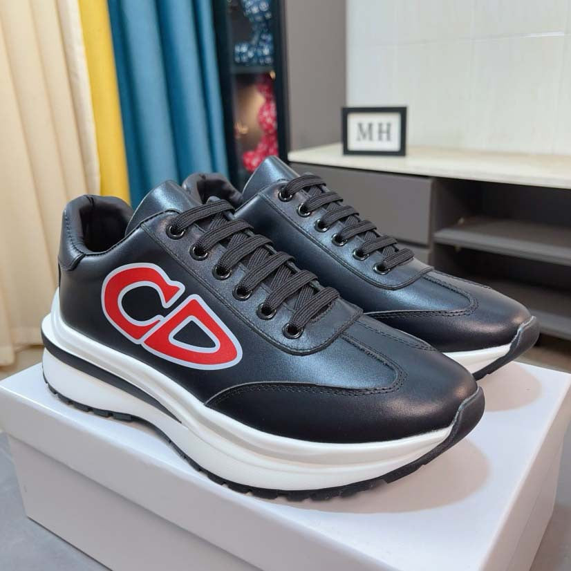 Damen Sportliche Sneakers mit dämpfender Laufsohle und ergonomischem Design R&B
