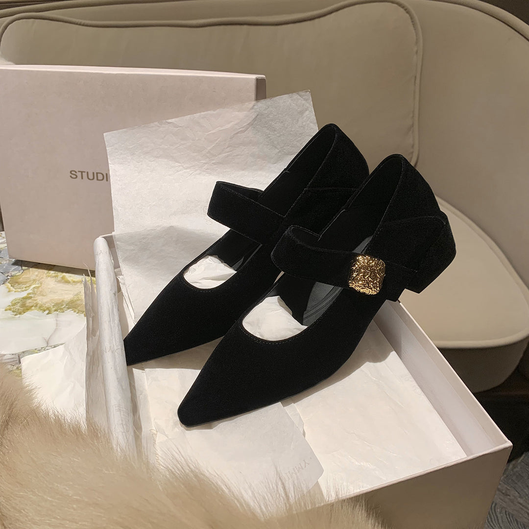 Damen Mary Jane Pumps mit elegantem Riemen und schickem Gold-Detail R&B