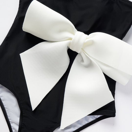 Damen Einteiler Badeanzug mit eleganter Schleifenapplikation R&B