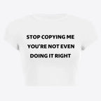 Damen Crop-T-Shirt mit motivierendem Schriftzug und figurbetontem Schnitt R&B