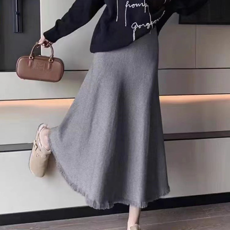 Damen Maxirock aus weichem, strukturiertem Strickstoff mit fransigem Saum