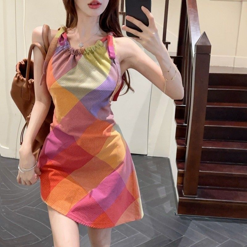 Damen Kurzarmkleid mit modischem Karomuster und elastischem Ausschnitt