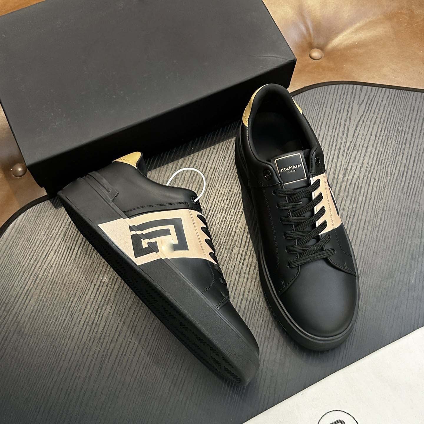 Damen Elegante Sneakers mit grafischem Design und robustem Profil R&B