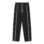 Herren Sportliche Jogginghose mit Druckknopf-Detail und seitlichen Taschen R&B