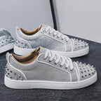 Damen Sneakers mit funkelndem Obermaterial und Nieten-Design