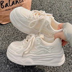 Damen Sneaker mit atmungsaktiver Obermaterialkombination und dämpfender Sohle