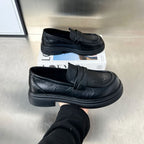 Damen Modische Slipper mit komfortablem Fußbett und edler Verzierungsnaht R&B