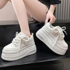 Damen Sportliche Plateau-Sneaker mit modischem Blumendetail R&B