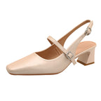 Damen Slingback-Pumps mit elegantem Blockabsatz und verziertem Riemen