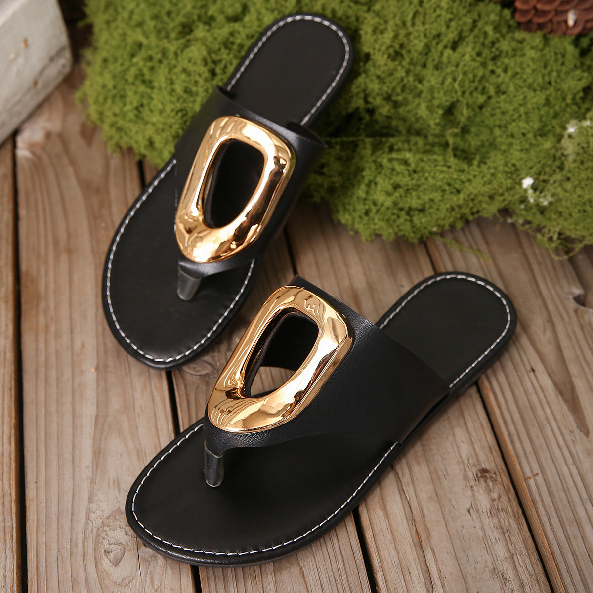 Damen modische Zehentrenner-Sandalen mit glamourösem Schmuckdetail und rutschfester Sohle R&B